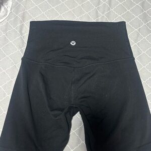 lululemon black shorts HR 6 inch